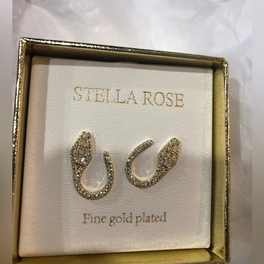 Fine Gold Plated rhinestone crystal studded serpent shaped stud‎ earrings new